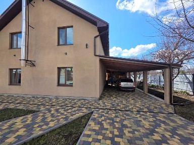 Продам чудовий будинок з новим сучасним ремонтом (єОселя)