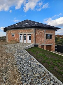 Продаж комерційного приміщення 500м. кв (500євро за м. кв) Сторожинецька