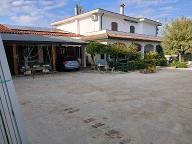 Вілла біля Падуї - італійська елегантність, простір і гармонія природи