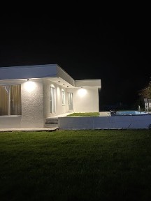 Продам Будинок з басейном та підвалом Киівс. обл, село Лютіж, Власник