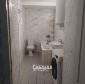 Продаж 3-кімнатної квартири в Приморському районі, вул. Пишонівська