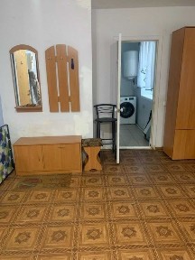 Здається 1 - к. квартира в центрі