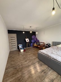 Продаж квартири з гарним ремонтом в Солонці