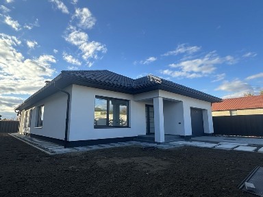 Продам новий будинок місто Виноградів у Закарпатті