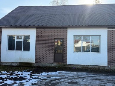 Оренда фасадного комерційного приміщення в Брюховичах