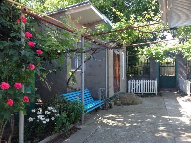 Сдается квартира студия в частном доме, ул. Саксаганского, Киевский рн