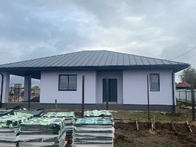 Окремий будинок в шикарному тихому місці. Київ 25км Поряд озеро, ліс.