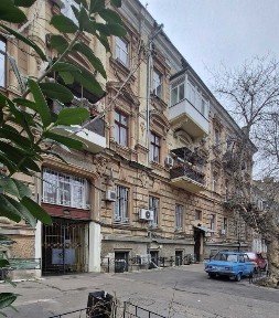 Продам 4 комнатную квартиру с ремонтом ул Коблевская Центр Новый рынок