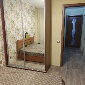 Трикімнатна, район Бума.