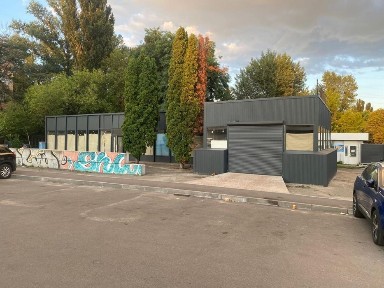 Оренда фасадного приміщення 92 м2 та 74м2, біля метро Шулявська