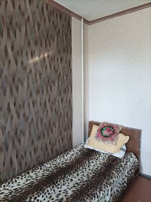 Мотель, оренда 1 к в трьох кімнатній квартирі