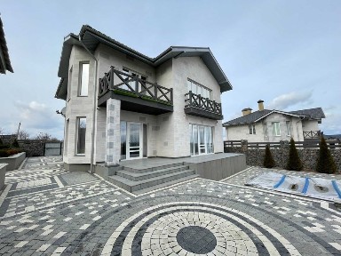 Продаю будинок, котеджне містечко Ясна Поляна, В. Корениха. Ц5