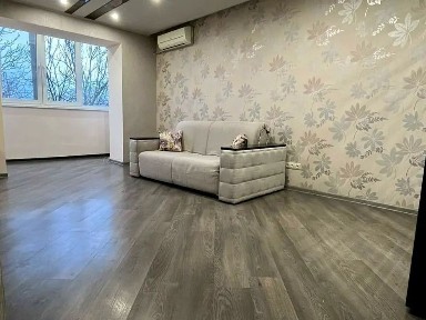 Сдам 1 ком. кв. Сичеславская Набережная 16.