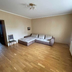 Оренда 2 кім квартири в новобудові на вул. Пасічній