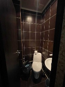 Продаж 2-кімн квартири з ремонтом на Дзержинці (для життя або під офіс