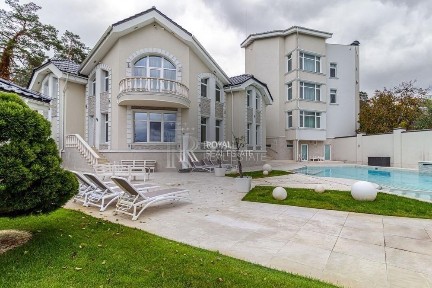 Оренда будинку з закритою територією Бучанський р-н Гостомель