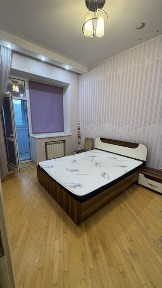 Кьвартиру у центрі Києва, вул. Інститутська, 22/7