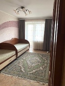 Сдам 3-х комнатную квартиру в центре