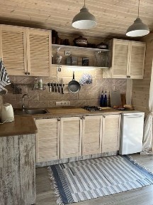 Продається будинок для відпочінку.