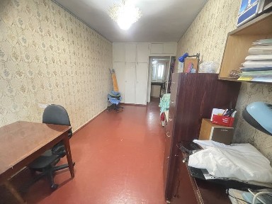 Продаж трикімнатної квартири на прт. Миру/ Площа Перемоги