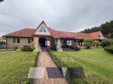 Продаж маєтку 720м2 між лісом та водоймо в Кийлові