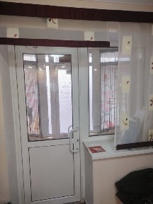 Майстер в салон краси центр міста