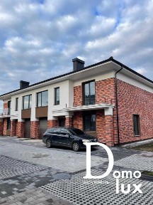 Продається крайній котедж у с. Вовчинець з газом+гараж.