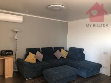 Продаж трикімнатної квартир по вул. Минайська