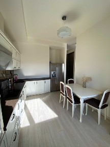 Київ, Дніпровський, вулиця Гната Хоткевича 8