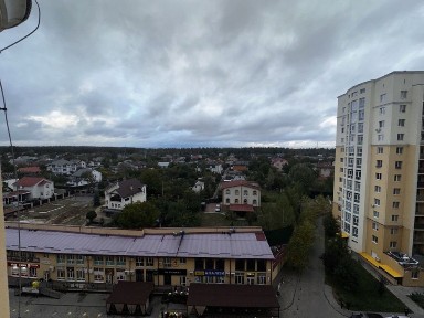 Простора 3-кімнатна квартира, ЖК Чайки, 88 м²