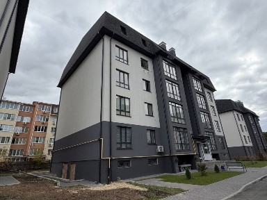 ЖК Молодіжне містечко продаж трикімнатної квартири
