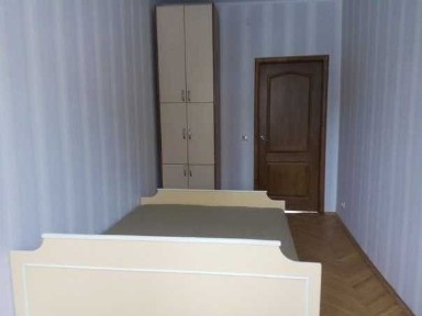 Без комісії! Продам 2-х кім. квартиру на Будівельників