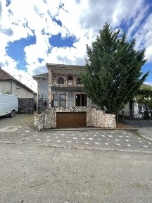 Терміново! Продаж будинку с. Берегуйфало, 306 кв., ціна 160 000$