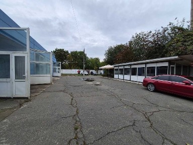 Оренда автомобільних боксів на мийці