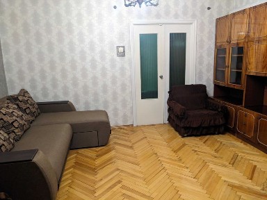 Оренда 2х кім квартири. Вул. Машинобудівна 11. Метро Шулявка пішки.