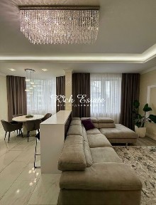 Продажа 3-комнатной квартиры 113.7 м², Вышгородская ул., 45/4