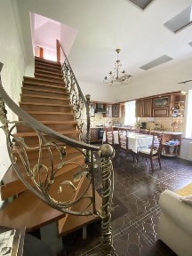 Современный дом на Черёмушках