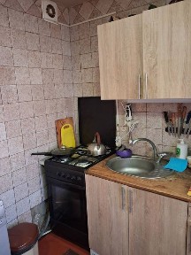 Продам 3-х, Героїв України