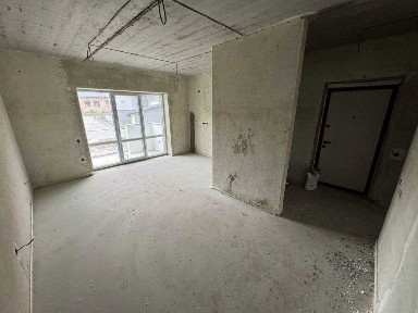 Продається двокімнатна квартира з гаражем у ЖК “Долина троянд”