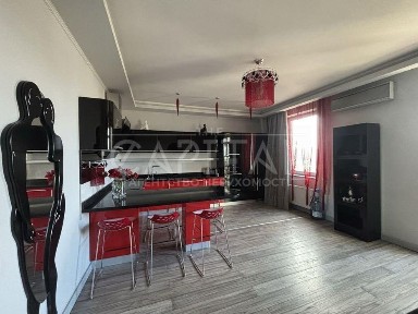 Оренда квартири, вул. Скоропадського, центр, БОМБОСХОВИЩЕ