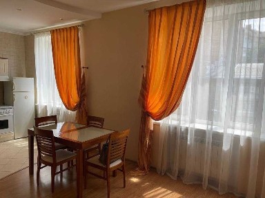 Аренда 3-к 60 кв. м на Мечникова 11, Печерск. Центр. Газ