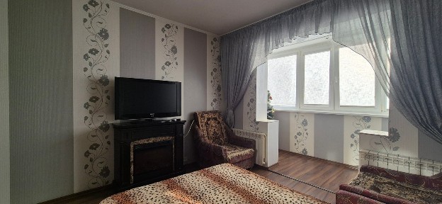 Киев, Чернобыльская ул., 17