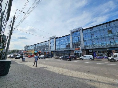 Продаж комерційного приміщення вул. Торговиця, ЦЕНТР, фасад