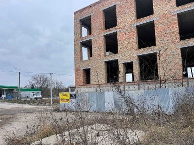 Продаж новозбудованого торгівельно - офісного центру