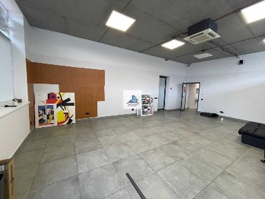 Либідська метро Оренда офісу 250м2 с генератором вул Казимира Малевича