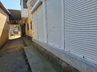 Оренда (ПРОДАЖ) комерційного фасадного приміщення