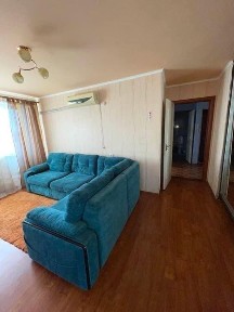 4-к Браилки, Рядом Екватор