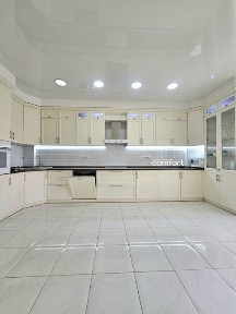 Київ, Дніпровський, вулиця Регенераторна 4