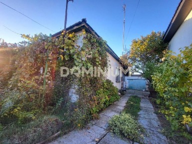 Продається затишний будинок у центрі Виноградова