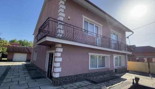 Продаж чудового будинку у Чопі!